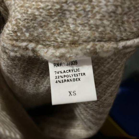 NWT Sweater Vest - Picture 4 of 4